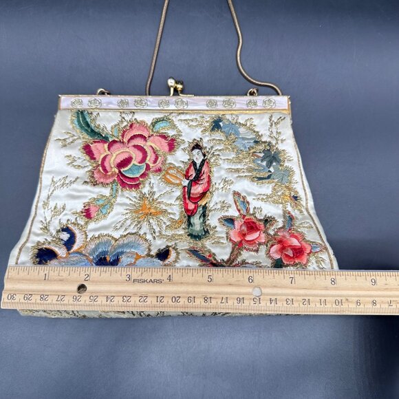 Vintage Geisha Embroidered Handbag Purse Floral Silk Chain Handle Mid Century - Picture 11 of 12